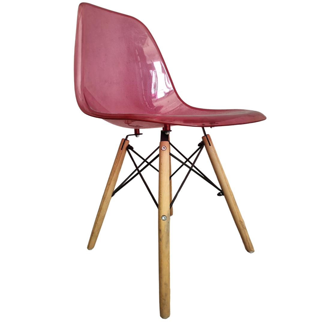 Silla Eames Transparente Rosa